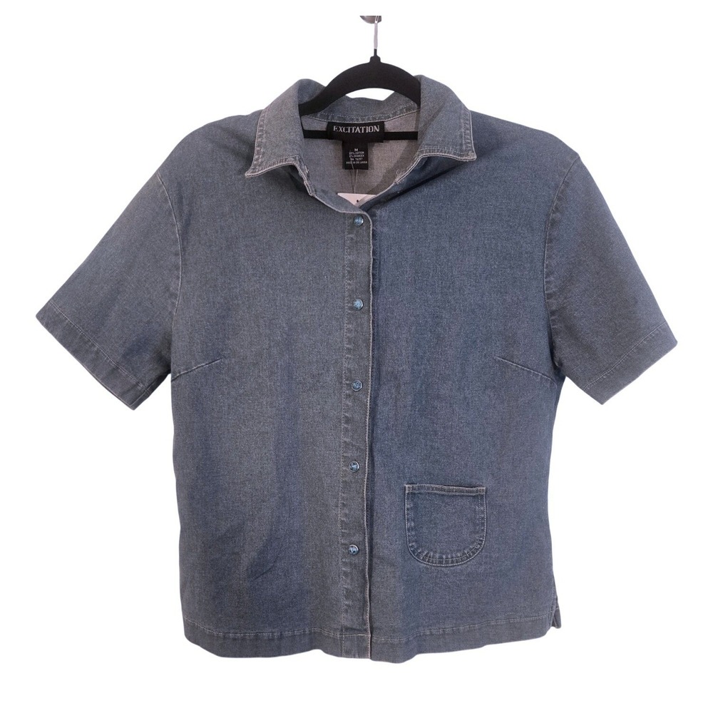 Excitation Womens Blue Denim Short Sleeve Button Front Shirt  Size Medium NWT‎